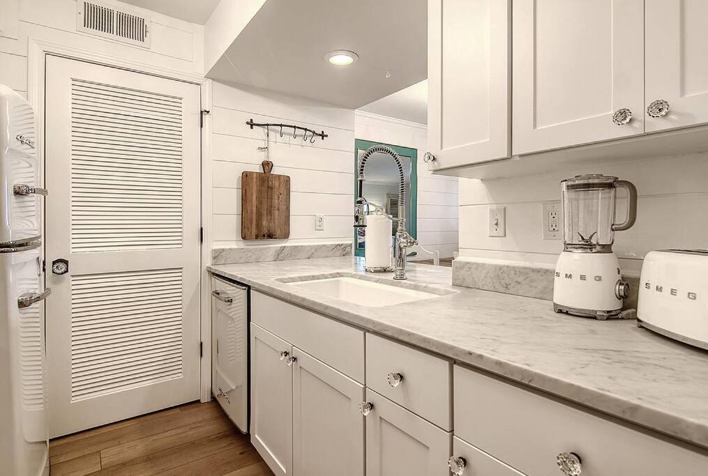 Luxury Seabrook Beachfront W/Spectacular Sunsets Exterior photo